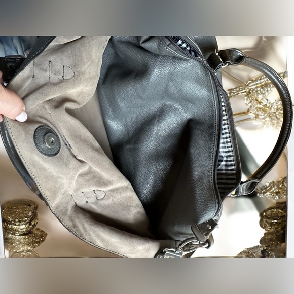 Large gray Charming Charlie shoulder bag with removable pouch - Picture 8 of 10